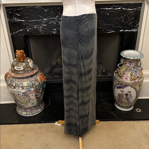 “Jessica Simpson” Charcoal Maxi Skirt - Picture 4 of 8